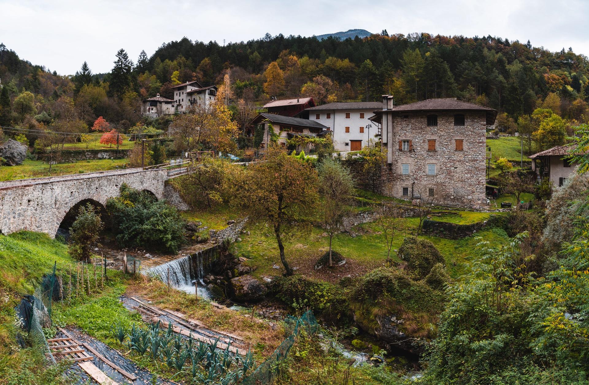 Moline_Deggia_San_Lorenzo_Dorsino_Autunno_Fototeca_Trentino_Sviluppo_SPA_2019_ph._Gabor_Nagy_1.jpg